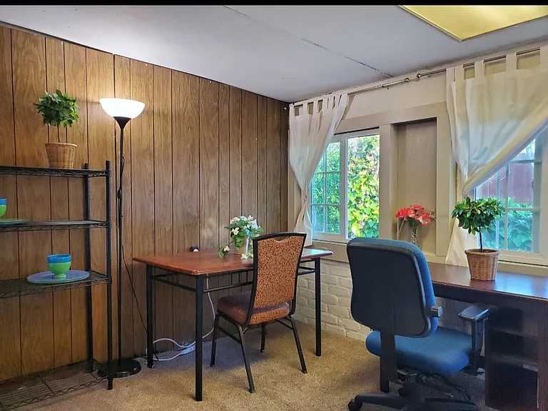 887 Lakewood Dr — Photo 10