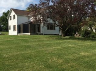 N66W12600 Ravine Dr, Menomonee Falls, WI 53051