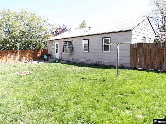 5th image of 804 S 13th St