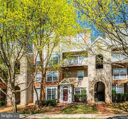 1st image of 341 Fallsgrove Dr #42