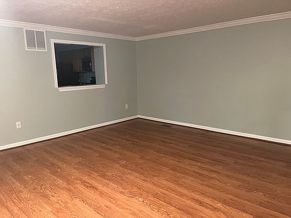 3rd image of 3359 Garrison Cir