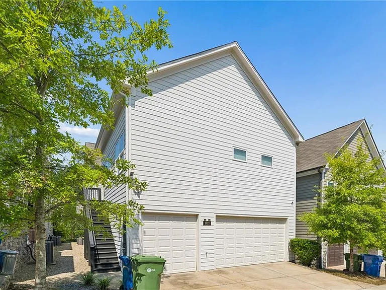 1821 Sanford Dr NW — Photo 47