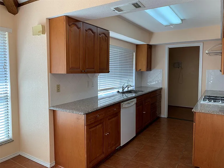 2309 Promontory Point — Photo 9