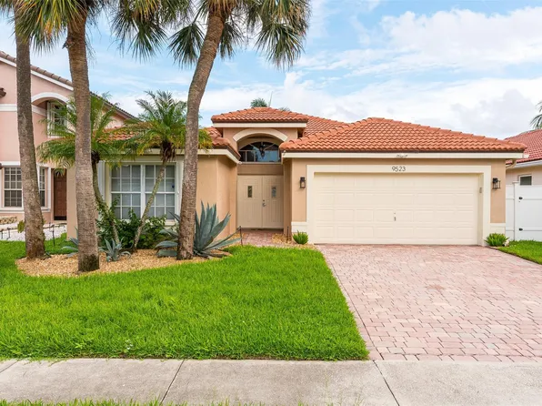 9523 Fox Trot Lane, Boca Raton, FL 33496