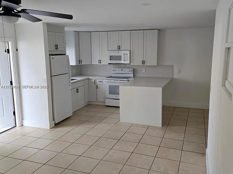 28055 SW 143rd Ct — Photo 2