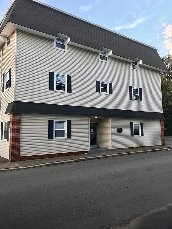 2 bed, 833 sqft, $1,995 — Photo 3