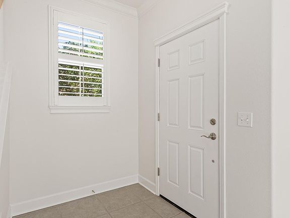 3rd image of 1421 Peterson Lane