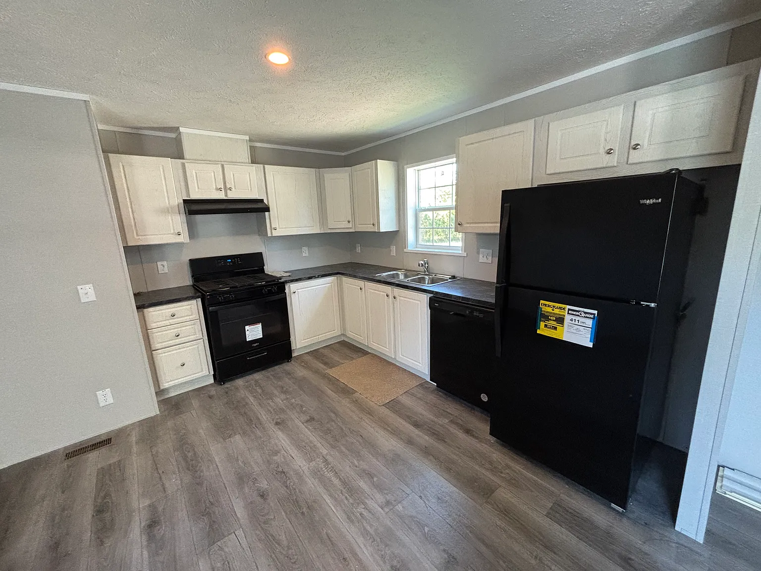 Affordable Living With Amenities! — Photo 3