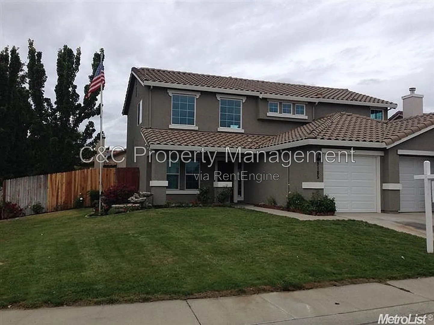 5 bed, 3.0 bath, 2421 sqft, $3,500 — Photo 1