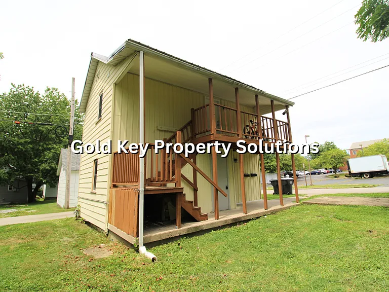 919 E 6th St — Photo 3