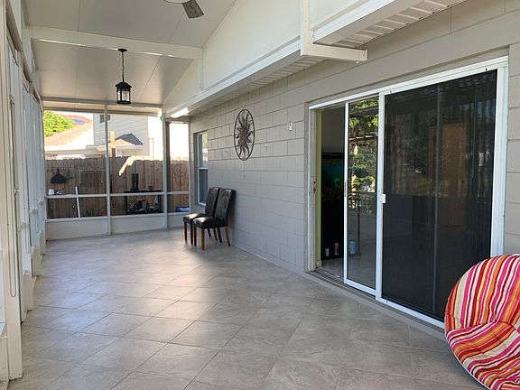 Very large screened porch