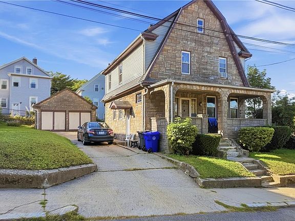 2nd image of 11 Grand View St