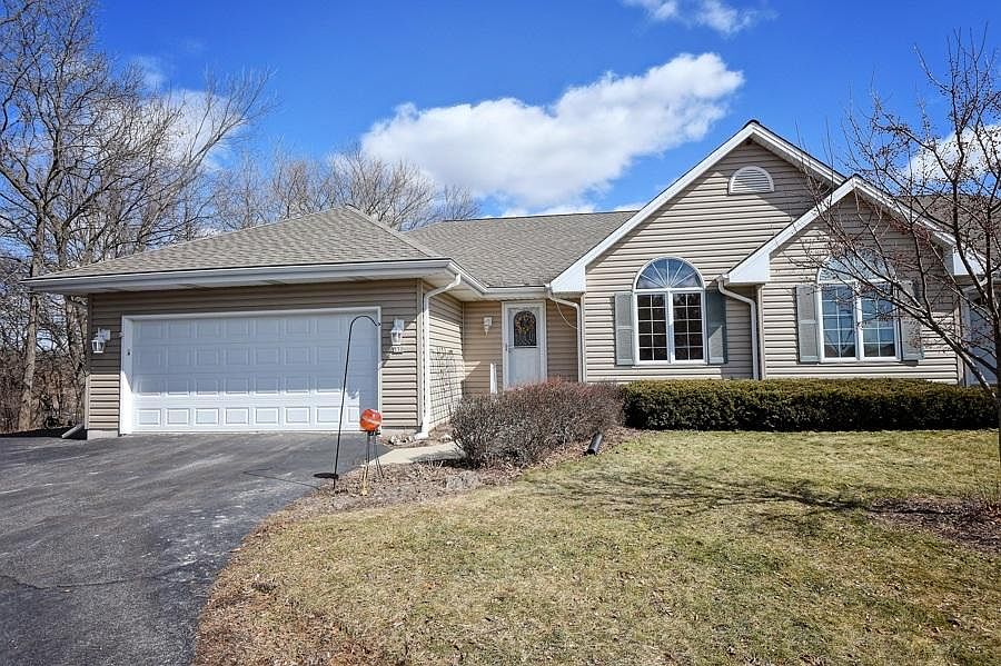 550 Kettle Moraine Dr, Eagle, WI 53119 Zillow