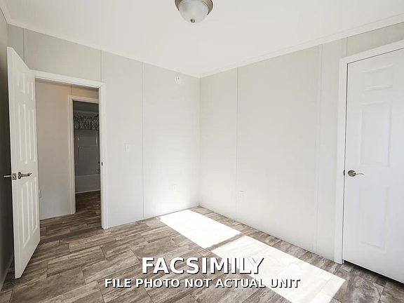 5th image of 9 Sargent Place #35