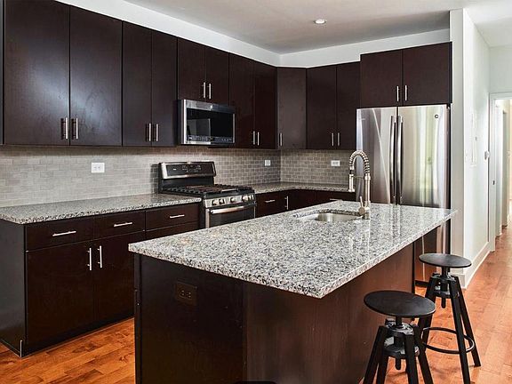 5th image of 1424 N Franklin St #1