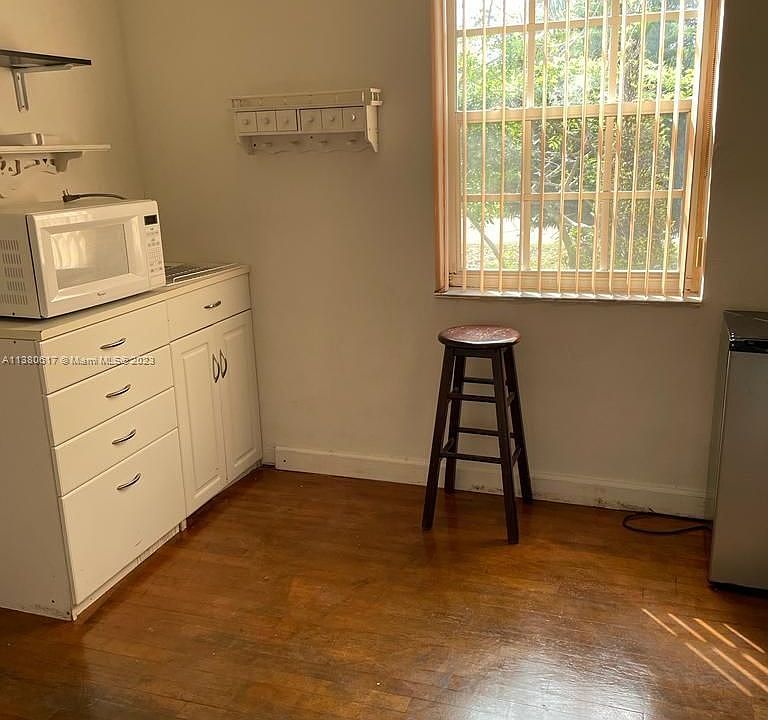1st image of 1931 Coral Gate Dr #1