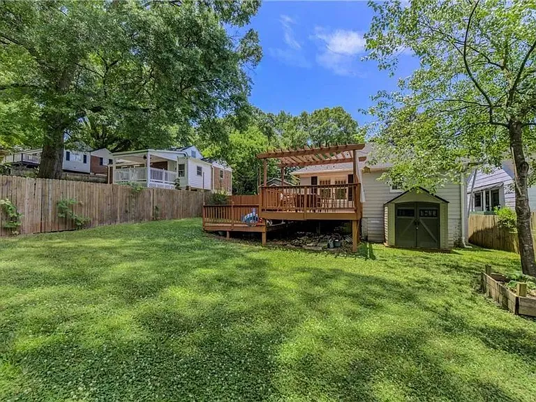 454 Kendrick Ave SE — Photo 27