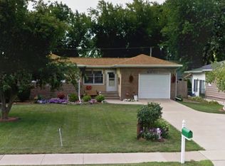 505 W Leclaire Rd, Eldridge, IA 52748