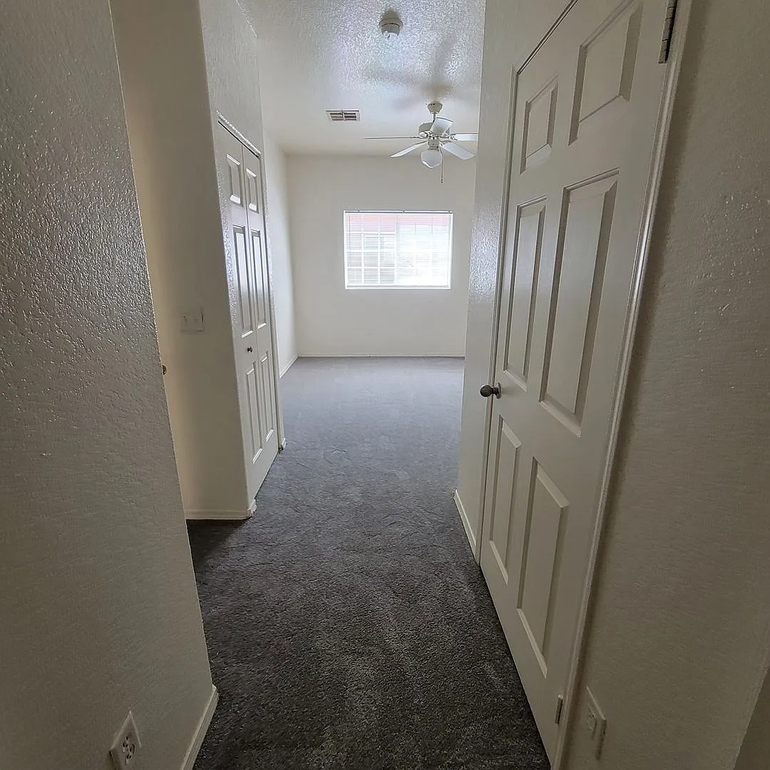 4730 E Craig Rd #1110 — Photo 2
