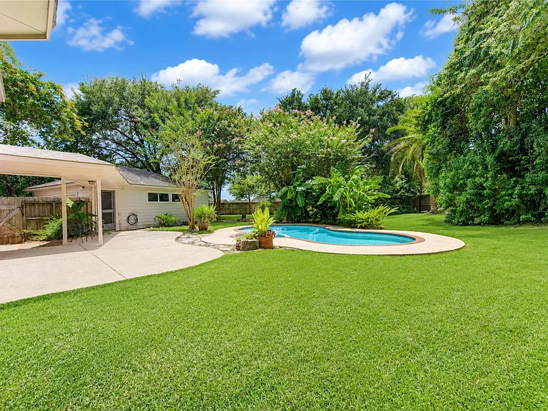 1107 Magnolia Woods Ct — Photo 36