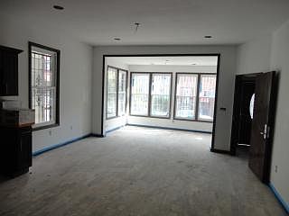 2nd image of 719 E 219th St #2