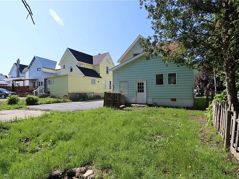 318 W Hoard St — Photo 44