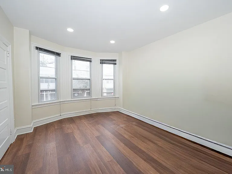 22 Ardmore Ave #2 — Photo 2
