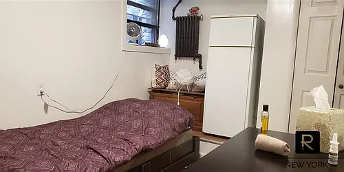 Rented by R New York