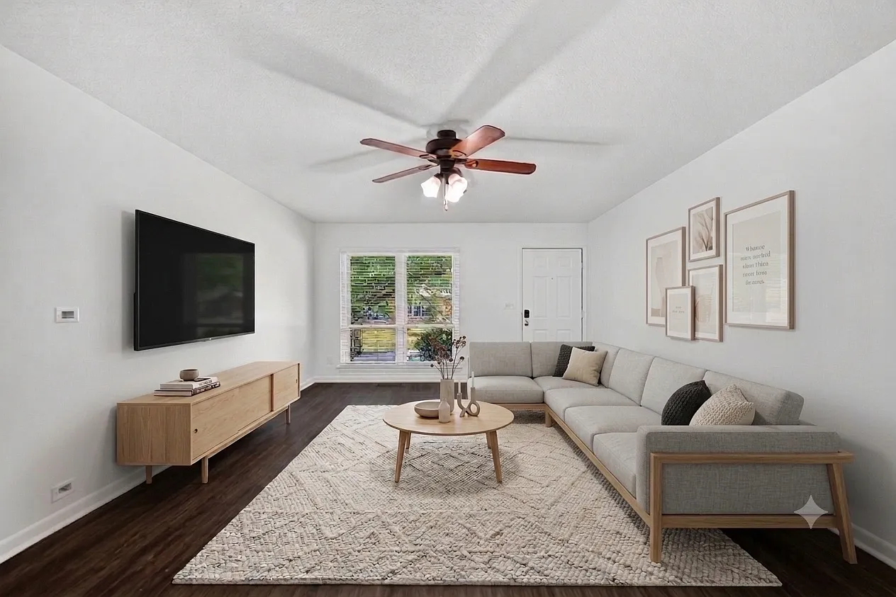 3 bed, 2.5 bath, 1800 sqft, $1,990 — Photo 1