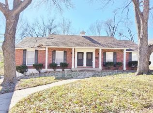 11327 E 72nd St, Kansas City, MO 64133