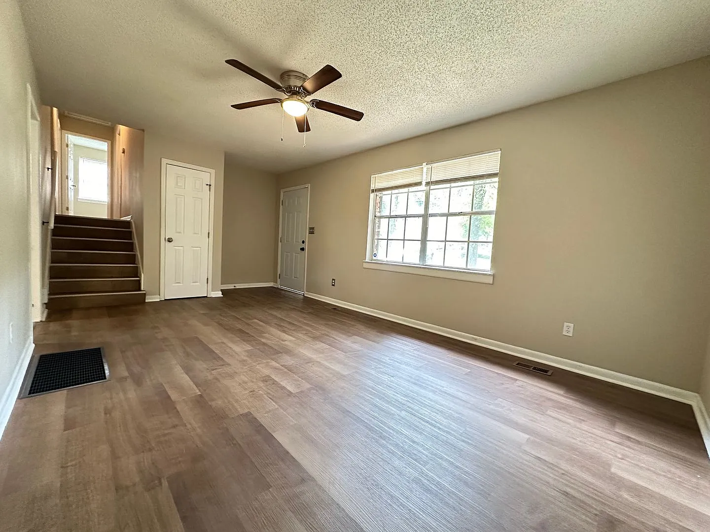 Home for rent in Huffman — Photo 2