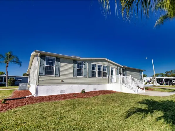 701 Fairmount Dr, North Port, FL 34287