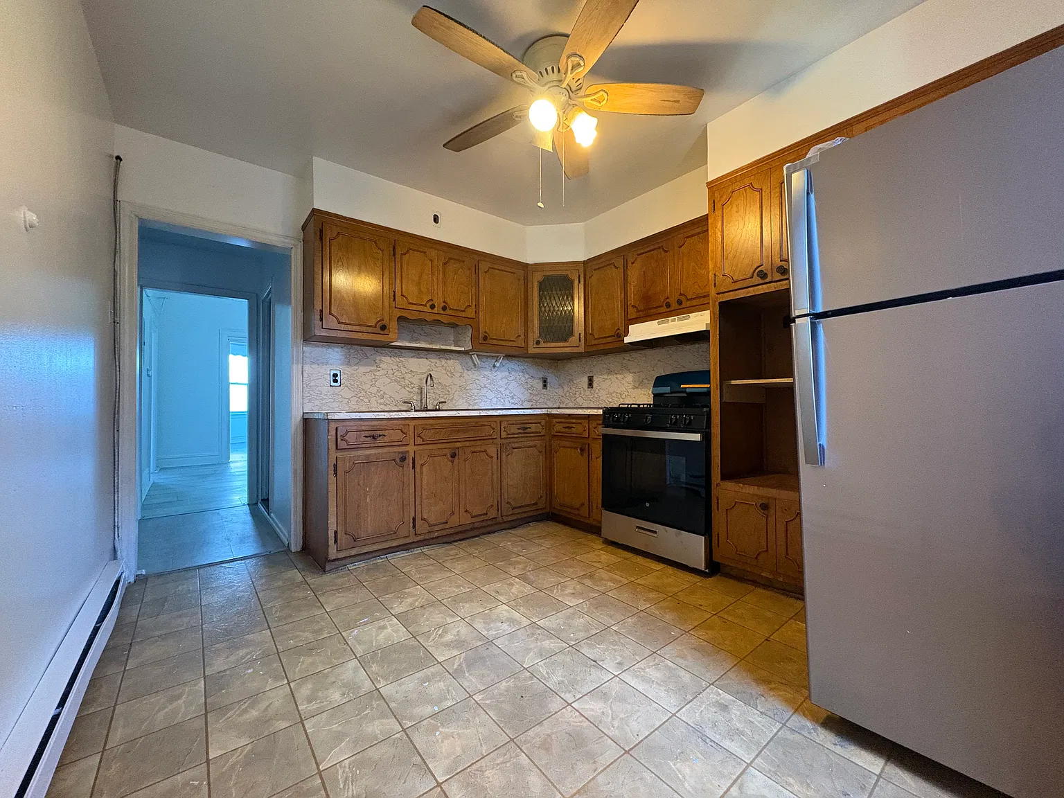 3 bed, $2,095 — Photo 1