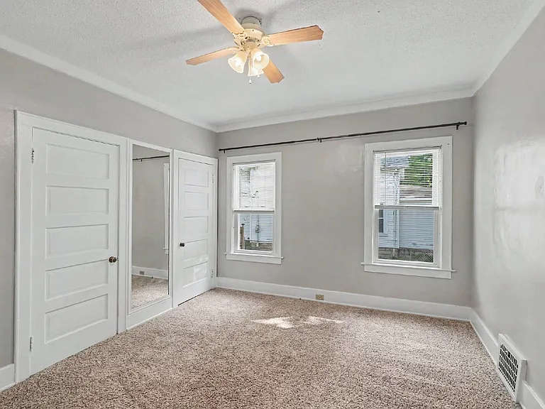 207 Marquette Ave #2 — Photo 9