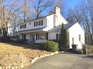 8301 Westchester Dr, Vienna, VA 22182