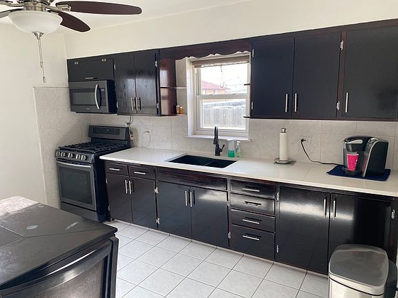 2nd image of 2318 Cortez St