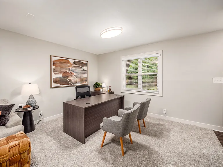 Bexley Plaza Apartments — Photo 18
