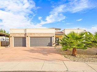 5500 Valley Oak Dr, El Paso, TX 79932