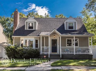 1435 Sycamore Ave, Merrick, NY 11566