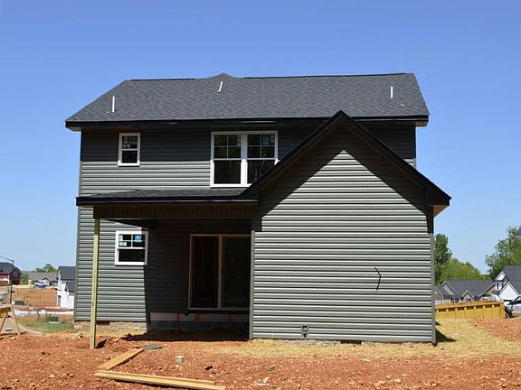 4th image of 92 Chestnut Dr