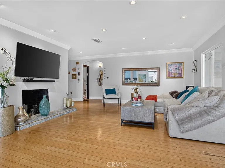 6710 Kurl Way — Photo 24