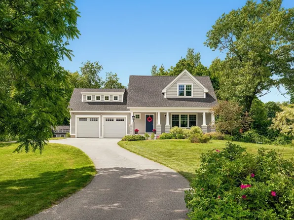 4 Betty Lane, Stratham, NH 03885