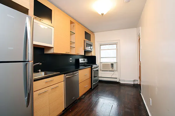 Rented by Compass | media 13