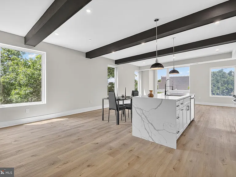 1915 Benning Rd NE #PENTHOUSE — Photo 6