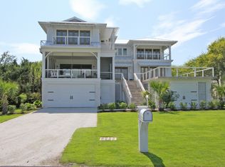 923 Osceola Ave, Sullivans Island, SC 29482