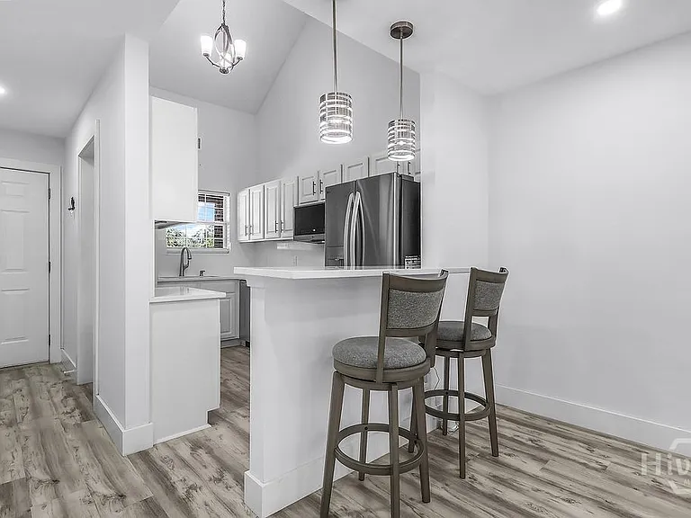 11903 Apache Ave #3 — Photo 10