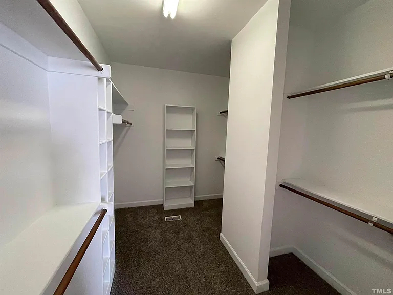 112 Worthington Ct — Photo 25