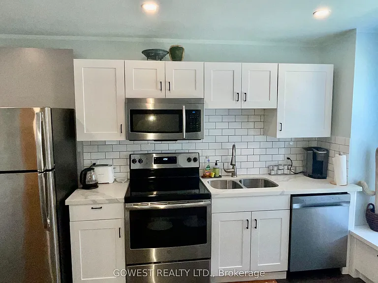 29 Cliff Ave #2 — Photo 2