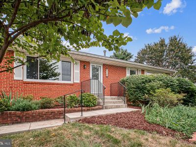 5707 Ottawa Rd, Centreville, VA, 20120