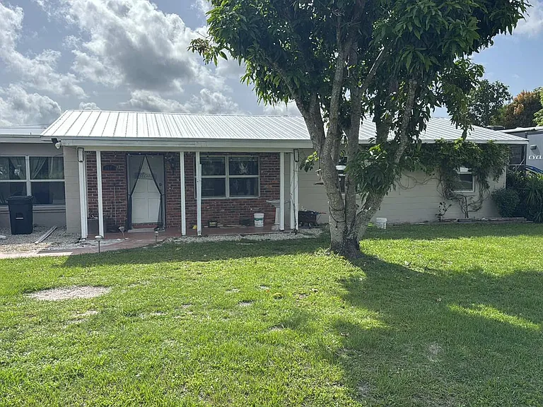 110 U Vista Ct #A — Photo 2